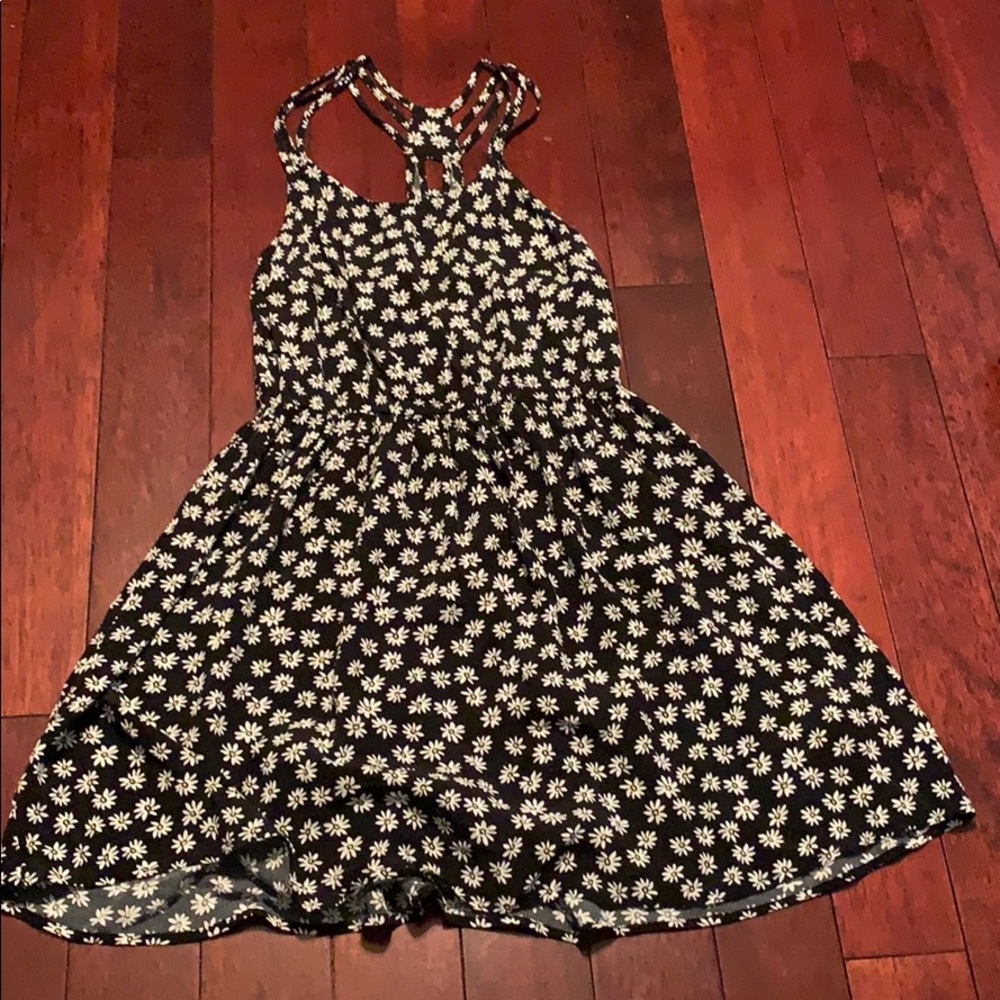 Forever 21 daisy print mini dress (Size M)